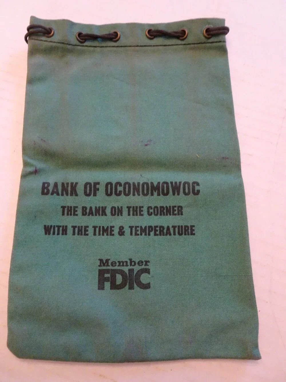 Bank Bag - Green Cloth Pull String Bank of Oconomowoc Bag 11